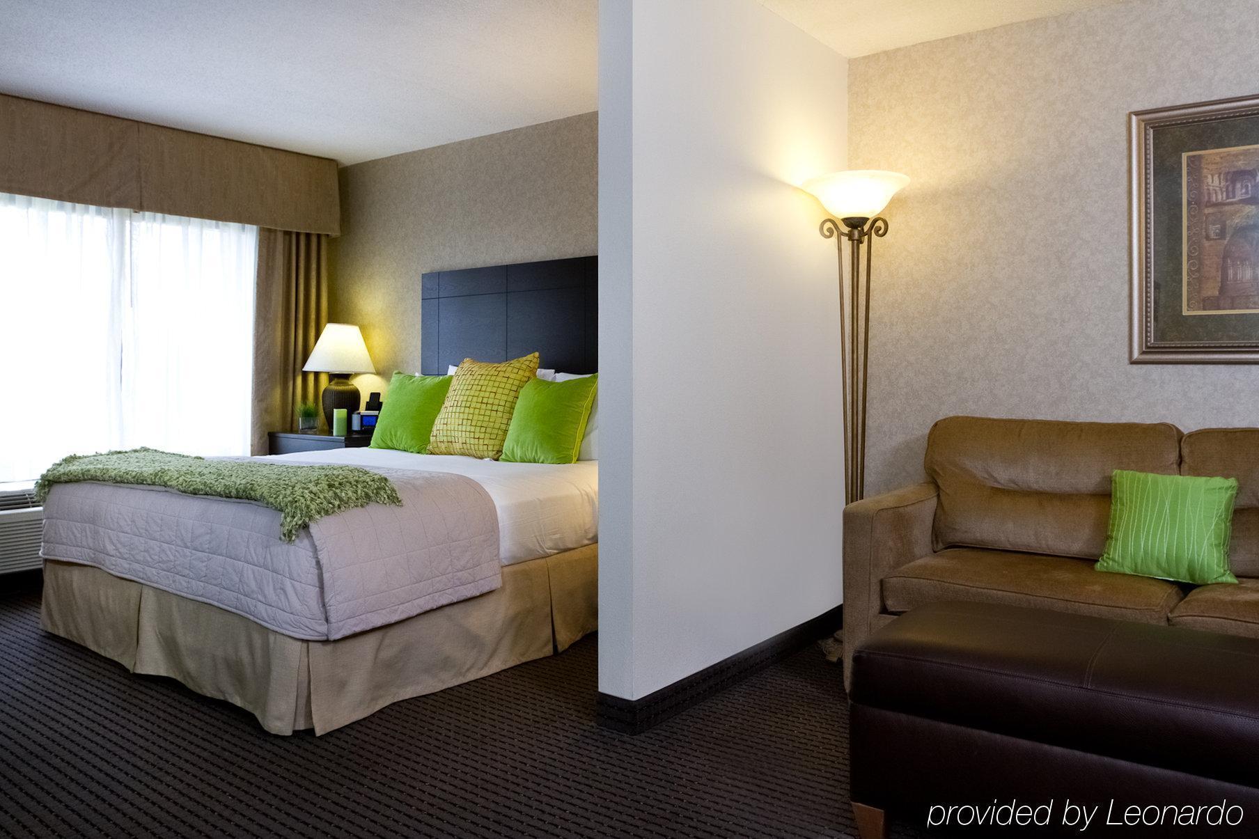 Holiday Inn Express & Suites Alpharetta By Ihg Phòng bức ảnh